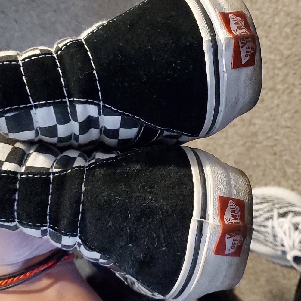 Men's Shoes - Picture 4 of 4